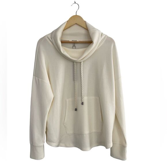 Cable & Gauge Whisper White Hoodie with Drawstring, front Kangaroo pocket - Picture 1 of 8